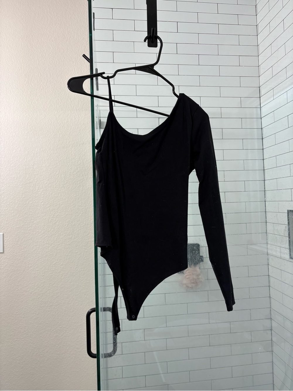 Abercrombie & Fitch Black One-Shoulder Long Sleeve Bodysuit